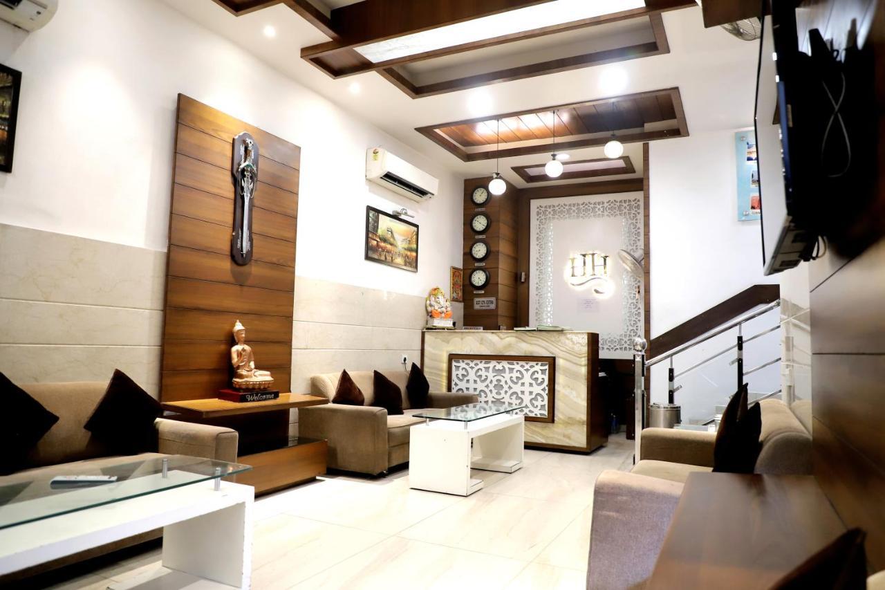 Hotel Hollywood Heights Near Railway Station Amritsar Exterior foto